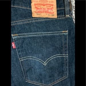 Levi’s 542 36 by 30 men’s jeans, Dark Blue